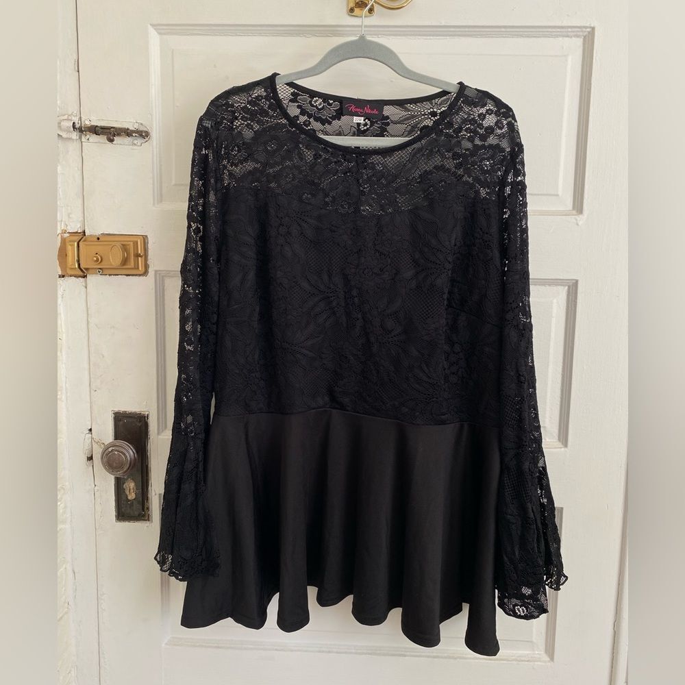 Hanna Nikole Women’s Black Lace Peplum Top Size 22W